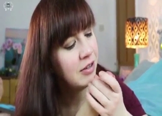 Sensual mom is sucking a huge boner on knees